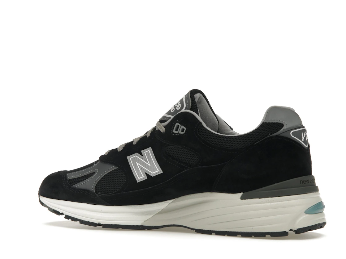 New Balance 991v2 MiUK Black Grey