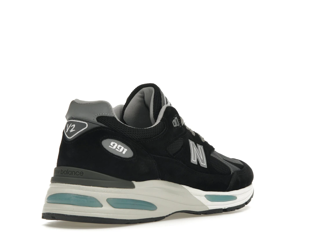 New Balance 991v2 MiUK Black Grey