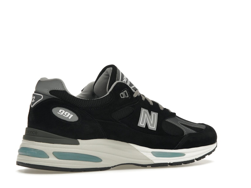 New Balance 991v2 MiUK Black Grey