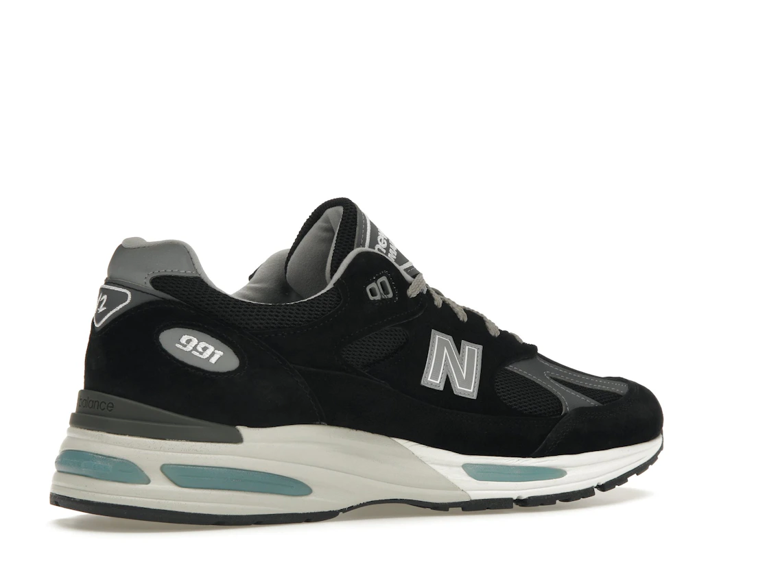 New Balance 991v2 MiUK Black Grey