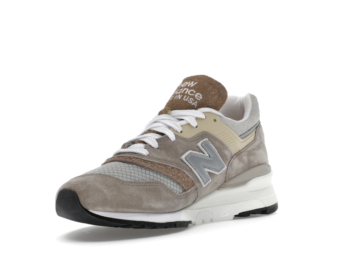 New Balance 997 MiUSA Light Mushroom Mirage Grey