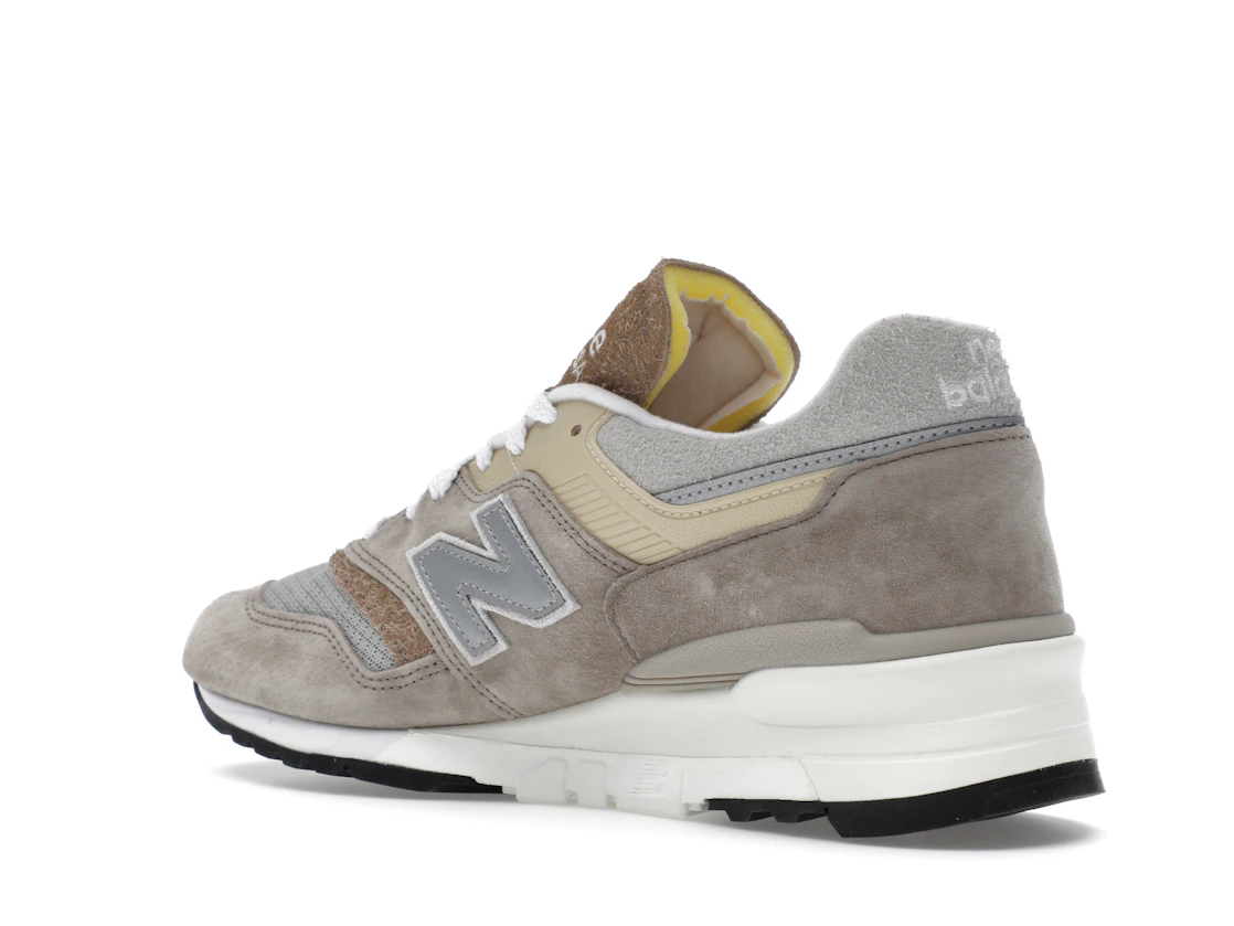 New Balance 997 MiUSA Light Mushroom Mirage Grey