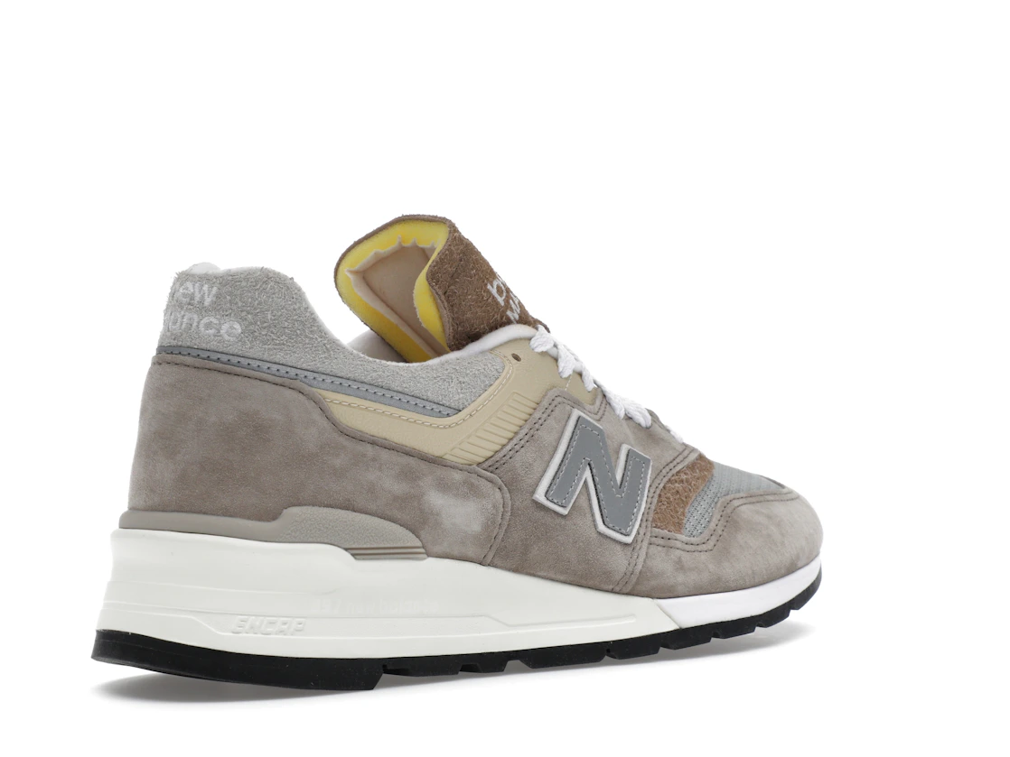 New Balance 997 MiUSA Light Mushroom Mirage Grey