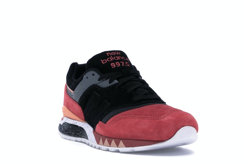 New balance tassie tiger clearance