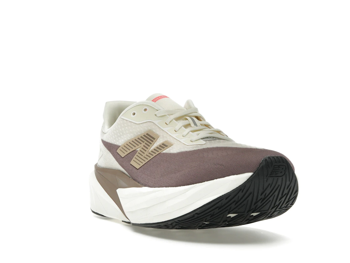 New Balance FuelCell Rebel v5 Angora Earth Shadow