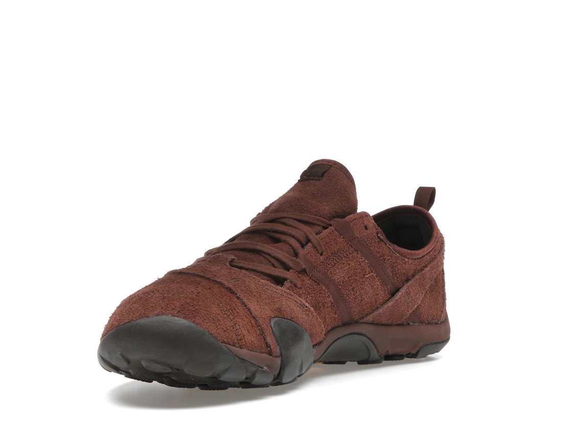 New Balance MT10 Brown