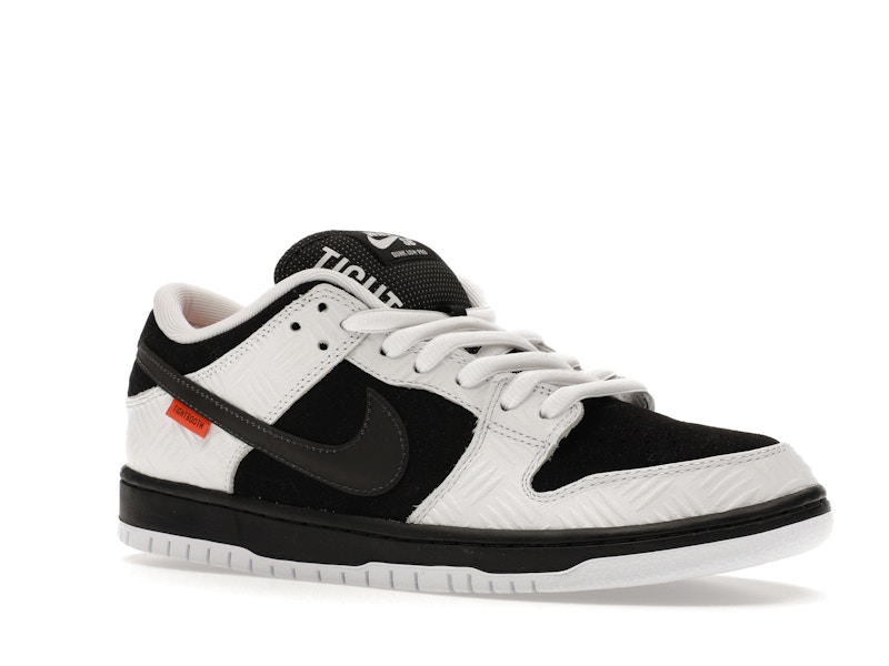 Nike SB Dunk Low TIGHTBOOTH