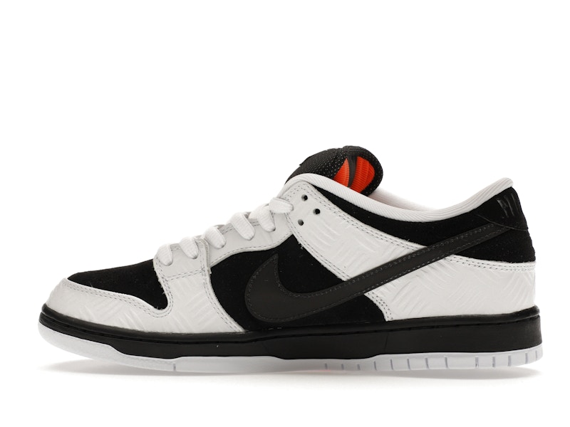 Nike SB Dunk Low TIGHTBOOTH