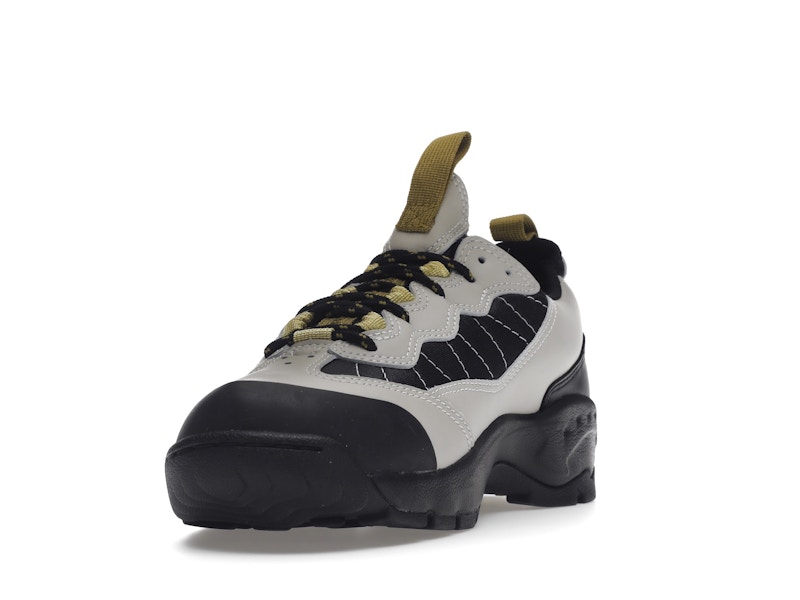 Nike ACG Air Mada Low Light Bone Black Celery