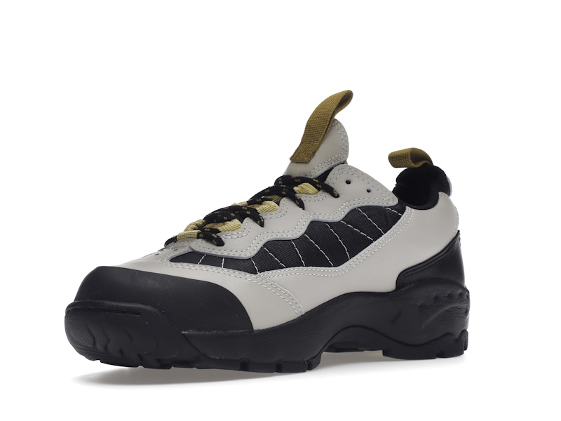 Nike ACG Air Mada Low Light Bone Black Celery