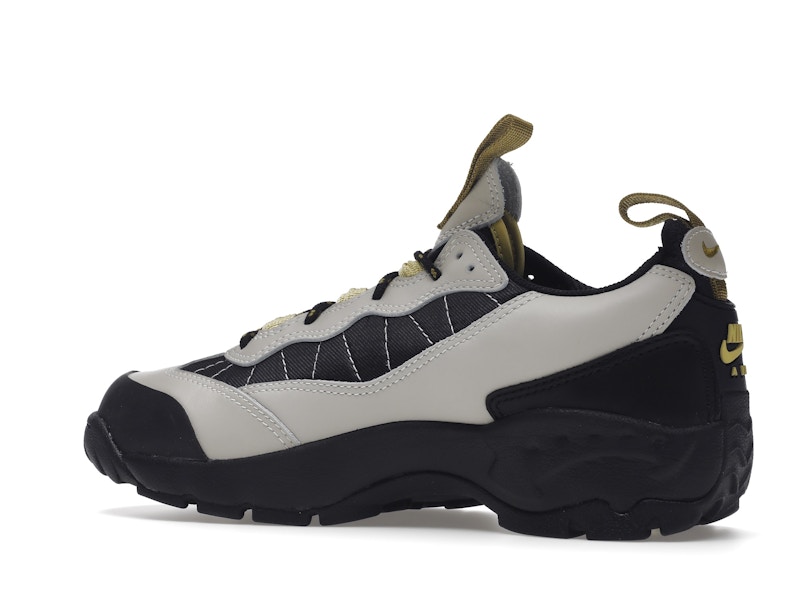 Nike ACG Air Mada Low Light Bone Black Celery