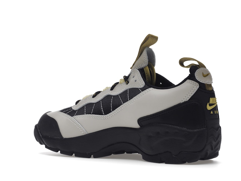 Nike ACG Air Mada Low Light Bone Black Celery