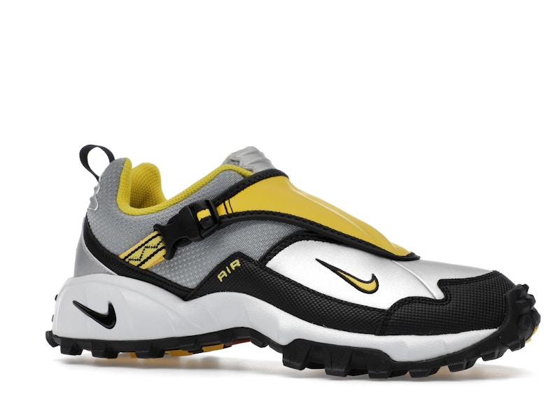 Nike ACG Phassad Yellow Zest Metallic Silver