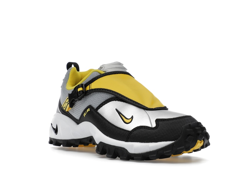 Nike ACG Phassad Yellow Zest Metallic Silver