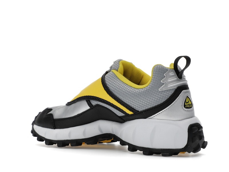 Nike ACG Phassad Yellow Zest Metallic Silver