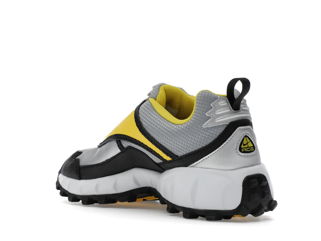 Nike ACG Phassad Yellow Zest Metallic Silver