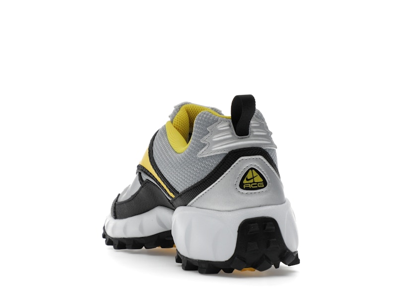 Nike ACG Phassad Yellow Zest Metallic Silver