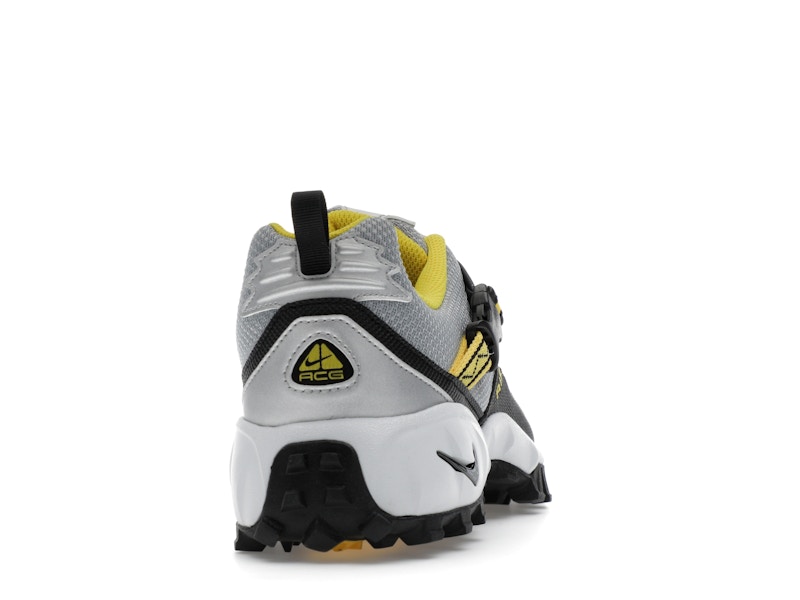 Nike ACG Phassad Yellow Zest Metallic Silver