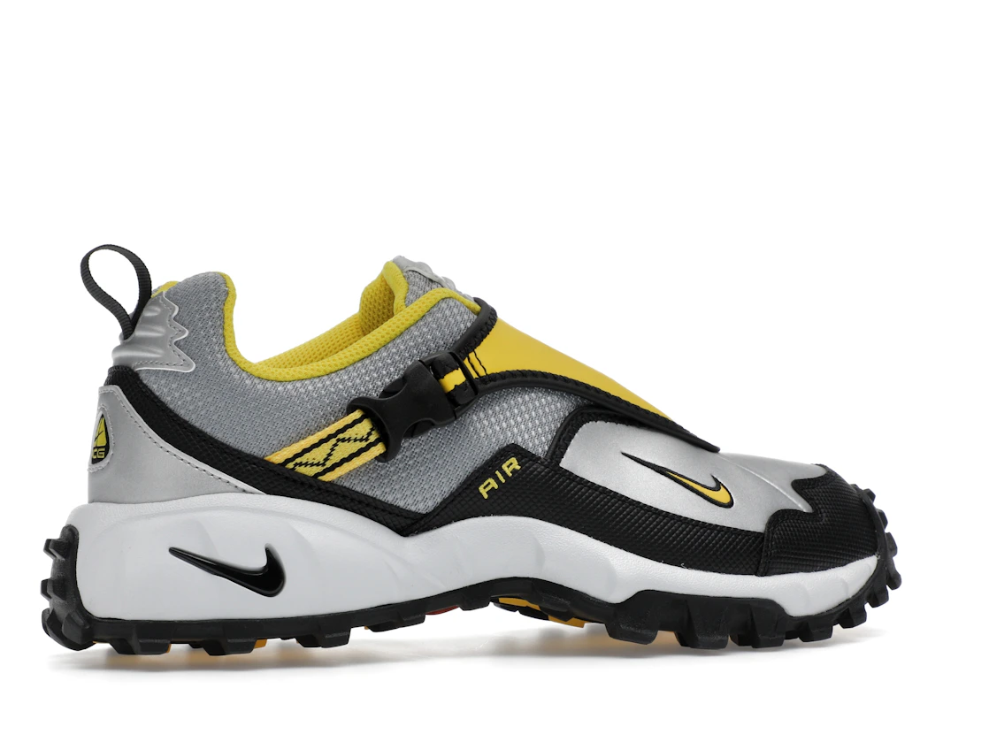 Nike ACG Phassad Yellow Zest Metallic Silver