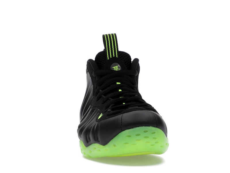 Nike Air Foamposite One Black Volt