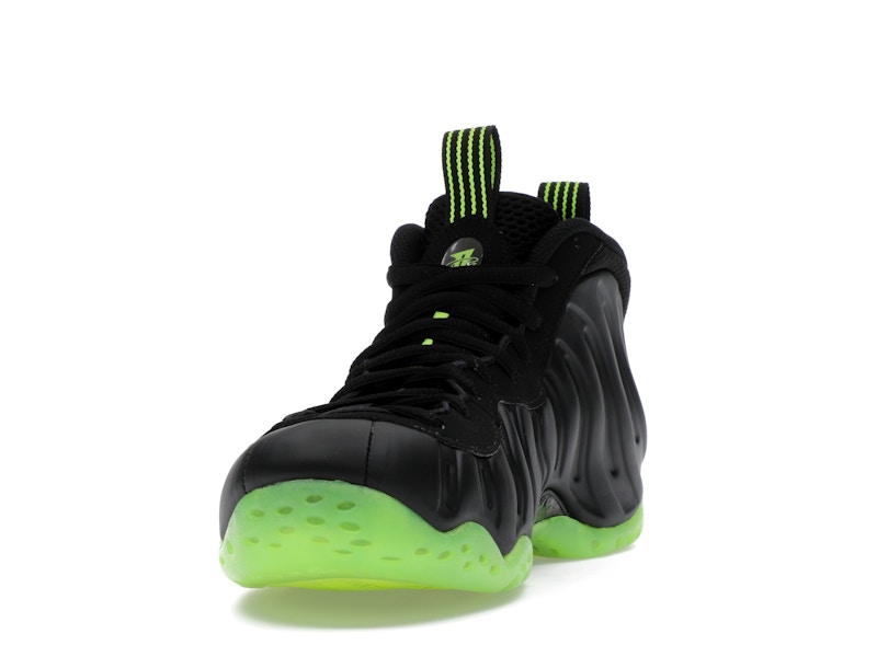 Nike Air Foamposite One Black Volt