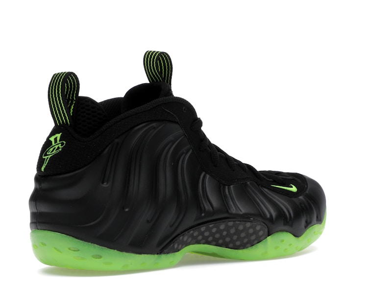 Nike Air Foamposite One Black Volt