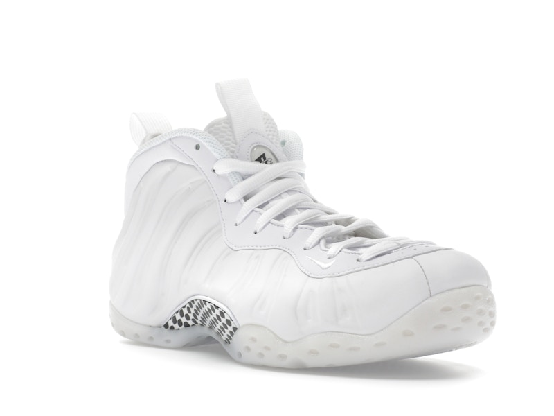 Nike Air Foamposite One Triple White