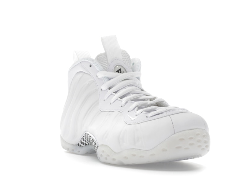 Nike Air Foamposite One Triple White