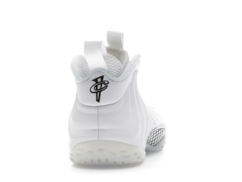 Nike Air Foamposite One Triple White