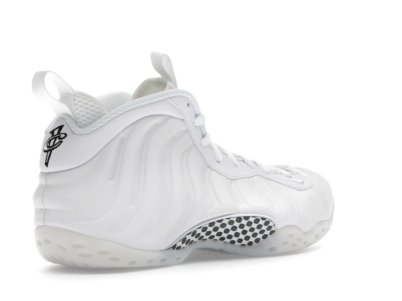 Nike Air Foamposite One Triple White