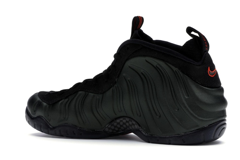 navy blue foamposites mens