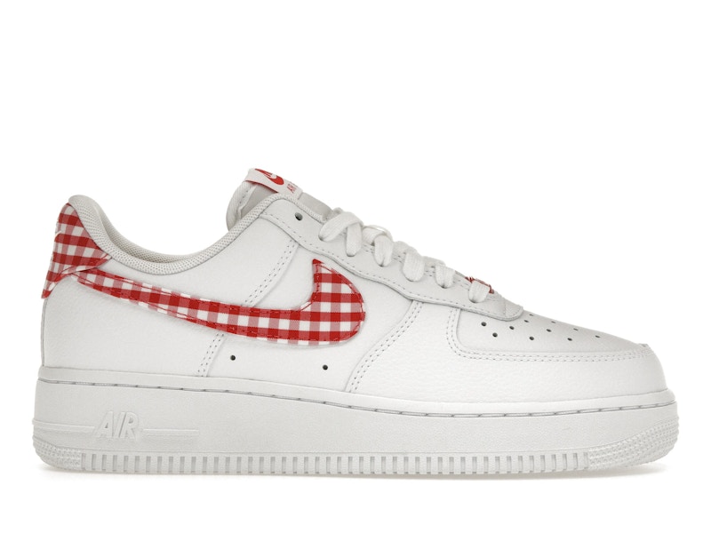 Nike air force 1 gingham hotsell pack beige