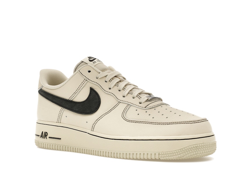 Nike Air Force 1 Low '07 LV8 Light Khaki Black