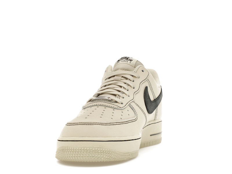 Nike Air Force 1 Low '07 LV8 Light Khaki Black