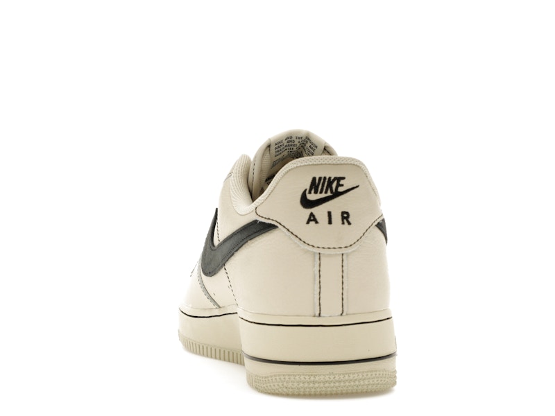Nike Air Force 1 Low '07 LV8 Light Khaki Black