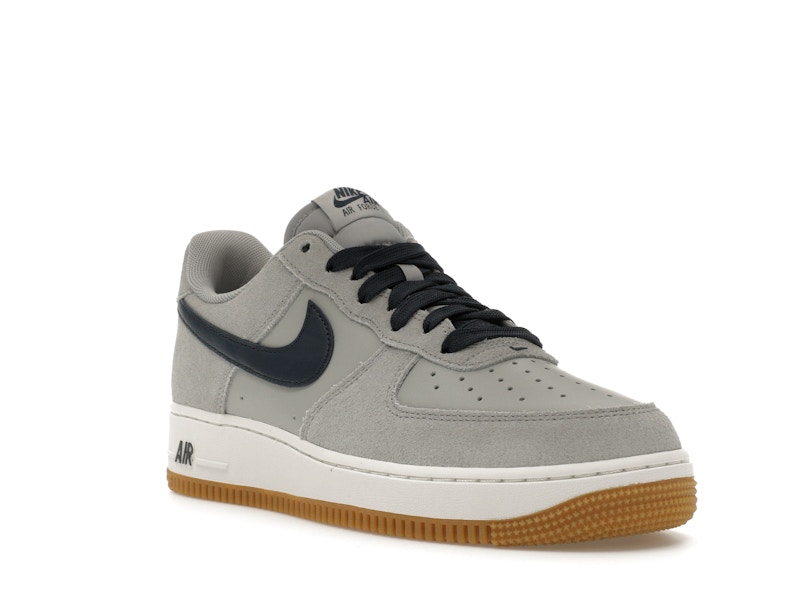Nike Air Force 1 Low '07 LV8 Light Smoke Grey