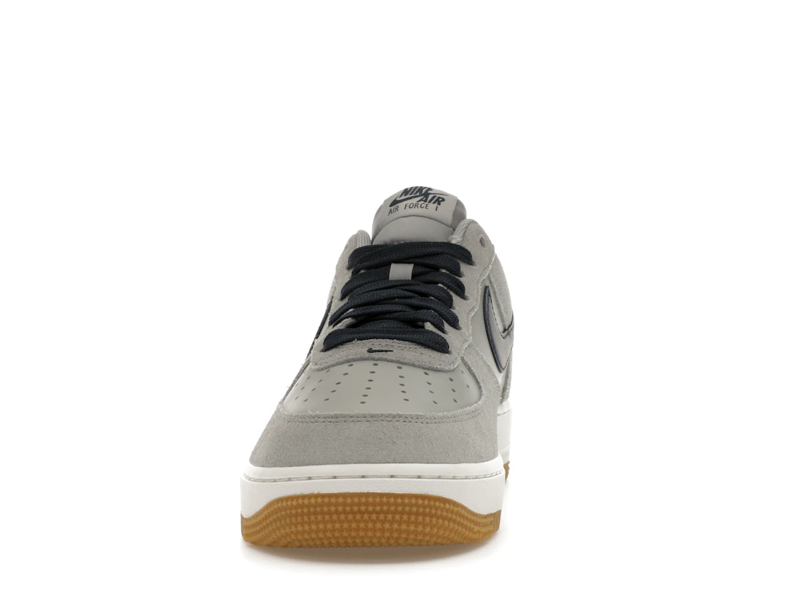 Nike Air Force 1 Low '07 LV8 Light Smoke Grey