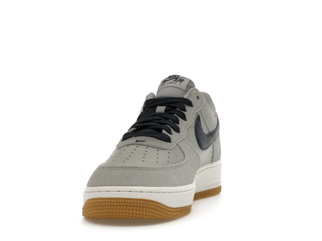 Nike Air Force 1 Low '07 LV8 Light Smoke Grey