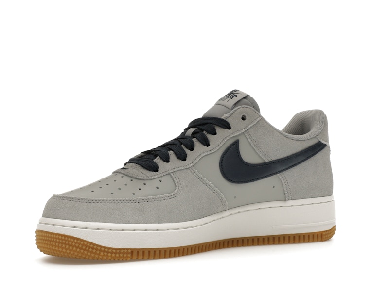 Nike Air Force 1 Low '07 LV8 Light Smoke Grey