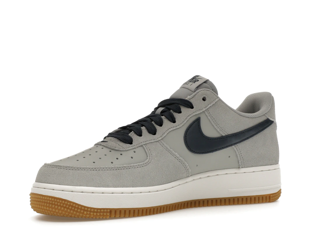 Nike Air Force 1 Low '07 LV8 Light Smoke Grey