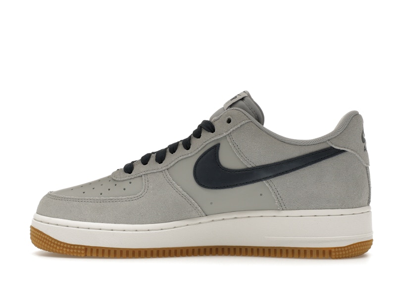 Nike Air Force 1 Low '07 LV8 Light Smoke Grey