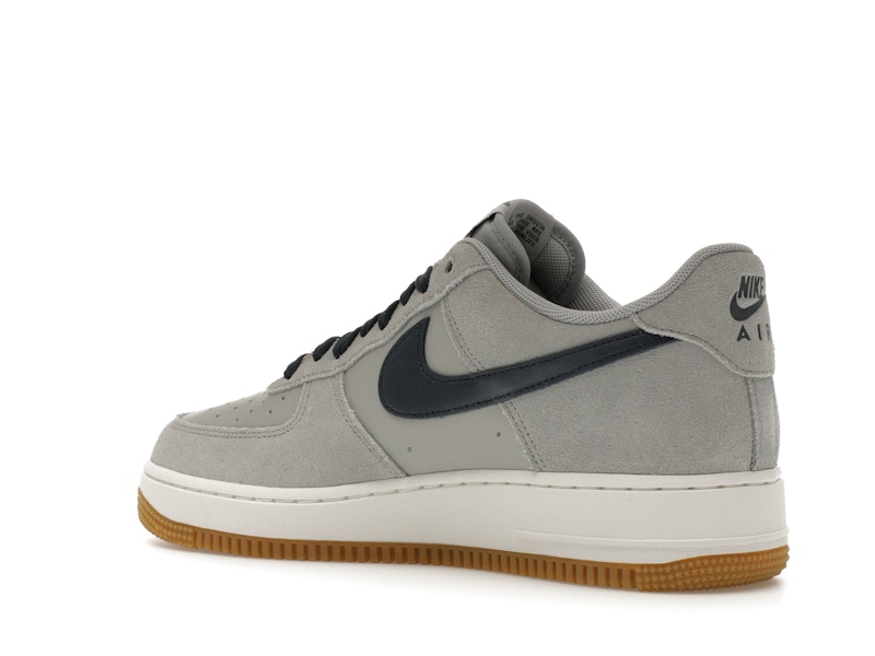 Nike Air Force 1 Low '07 LV8 Light Smoke Grey