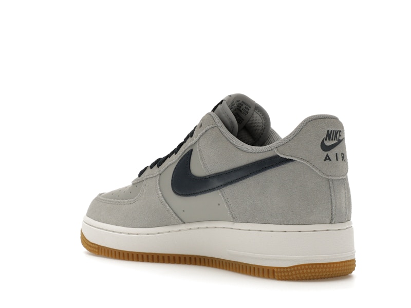 Nike Air Force 1 Low '07 LV8 Light Smoke Grey
