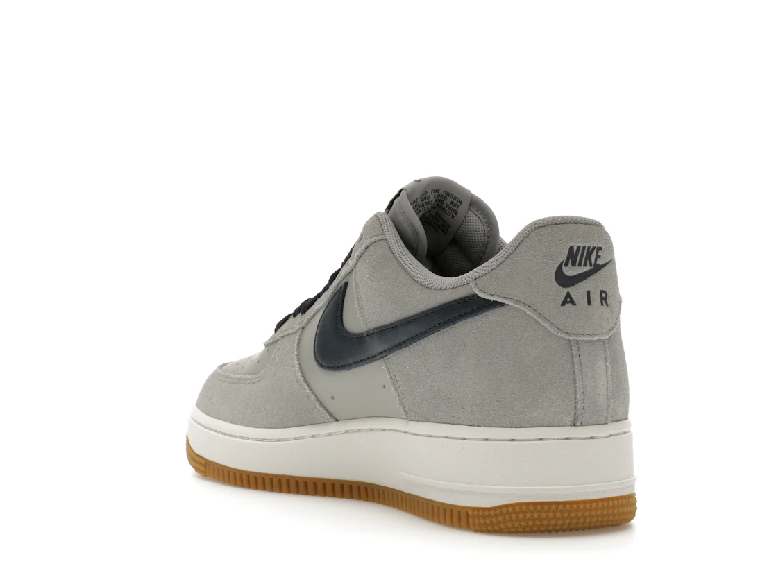 Nike Air Force 1 Low '07 LV8 Light Smoke Grey