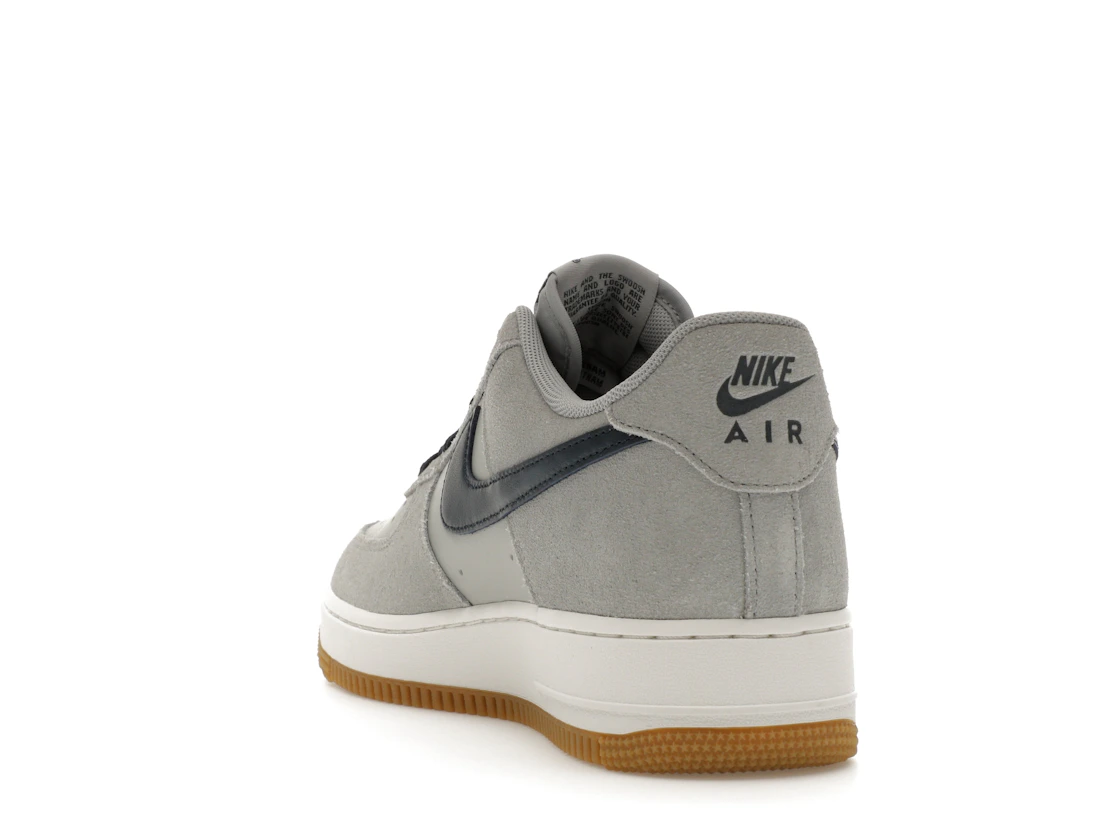 Nike Air Force 1 Low '07 LV8 Light Smoke Grey