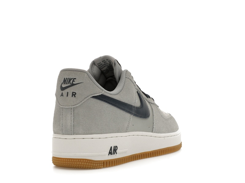 Nike Air Force 1 Low '07 LV8 Light Smoke Grey
