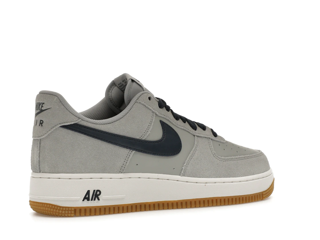 Nike Air Force 1 Low '07 LV8 Light Smoke Grey