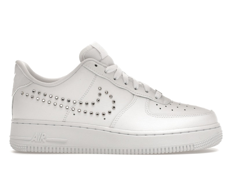 Nike air force 1 con borchie hot sale