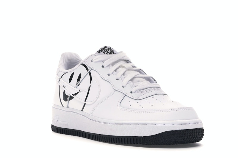 nike air force 1 smile