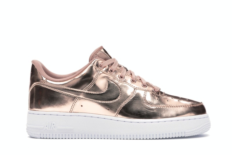 Metallic shop sneakers nike
